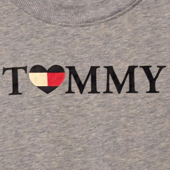 Tommy Hilfiger Sleepwear Tee EUC - Picture 3 of 4